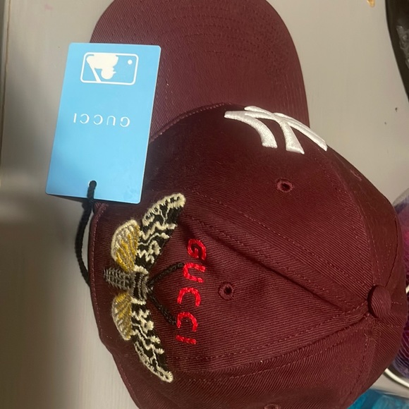 Brand new gucci baseball hat limited edition !!!has tag and dusty bag - Picture 1 of 3